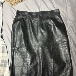 Elegant Black Leather Skirt